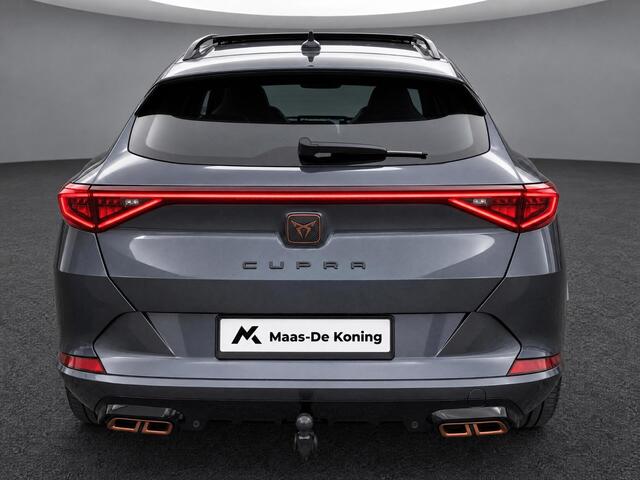 Cupra Formentor 1.4e-Hybrid 180kW/245PK VZ · Panoramadak · Trekhaak · Camera + Parkeersensoren · Apple/Android Car Play ·