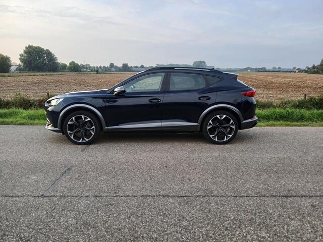 Cupra Formentor 1.4 e-Hybrid VZ Performance + Panoramadak + 19 inch + Trekhaak!!