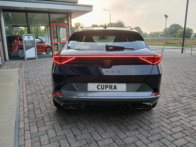 Cupra Formentor 1.4 e-Hybrid VZ Performance + Panoramadak + 19 inch + Trekhaak!!