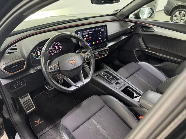 Cupra Formentor 1.4 e-Hybrid VZ Performance / PANO. / STOEL + STUUR VERW. / 19'' LMV /