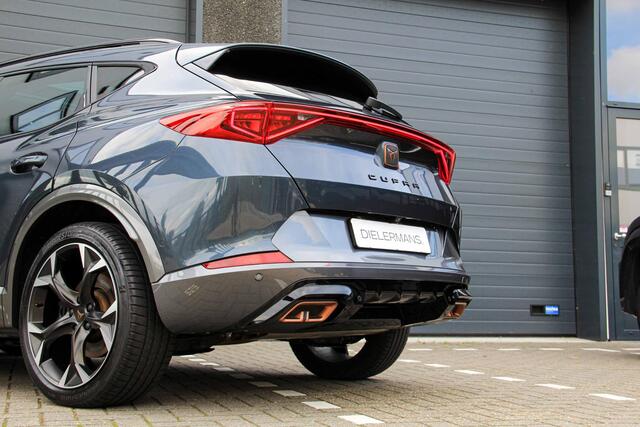 Cupra Formentor 1.4 e-HYBRID 245PK VZ DSG Panorama dak | Cupra stuurwiel | Groot display | 360 camera - alle camera's | Keyless entry | Vol in de opties | Dealer onderhouden | 1e lak | BTW! – foto 9