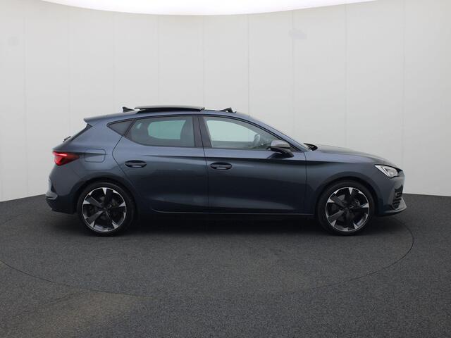 Cupra Leon 1.4 TSIeHybrid 150kW/204P PHEV DSG · Panoramadak · Parkeersensoren · Stoel- & stuurverwarming
