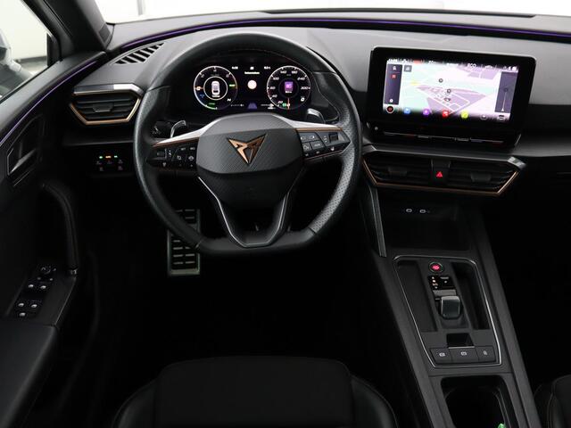 Cupra Leon 1.4 e-Hybrid VZ Business Panoramadak | LED | CarPlay | Sfeerverlichting | Stuur- en stoelverwarming | Camera | Adaptive Cruise | Dodehoek Detectie | LMV