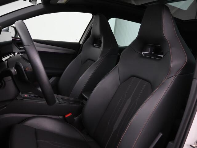 Cupra Leon 1.4 e-Hybrid VZ Business Panoramadak | LED | CarPlay | Sfeerverlichting | Stuur- en stoelverwarming | Camera | Adaptive Cruise | Dodehoek Detectie | LMV