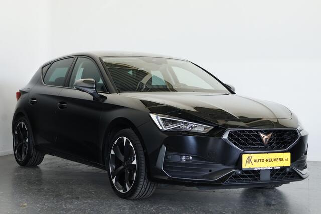 Cupra Leon 1.5 eTSI / LED / Navi / CarPlay / ACC