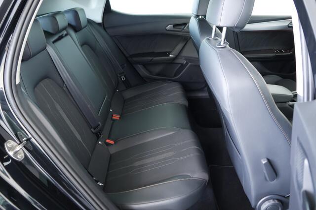 Cupra Leon 1.5 eTSI / LED / Navi / CarPlay / ACC