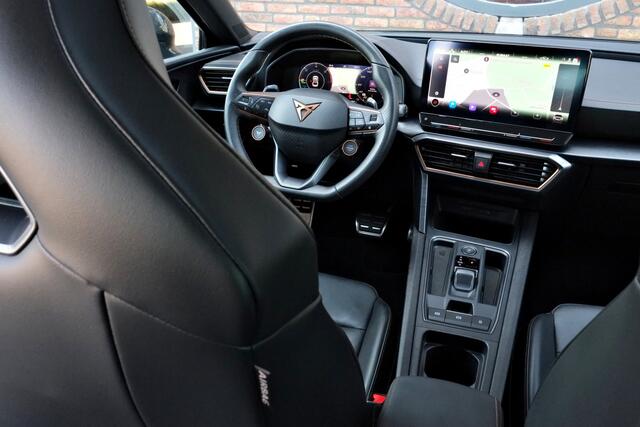 Cupra Leon 1.4 e-Hybrid VZ Copper Edition Panoramadak, Leder, ACC, Achteruitrijcamera