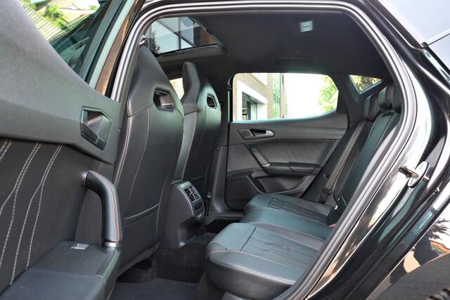 Cupra Leon 1.4 e-Hybrid VZ Copper Edition Panoramadak, Leder, ACC, Achteruitrijcamera