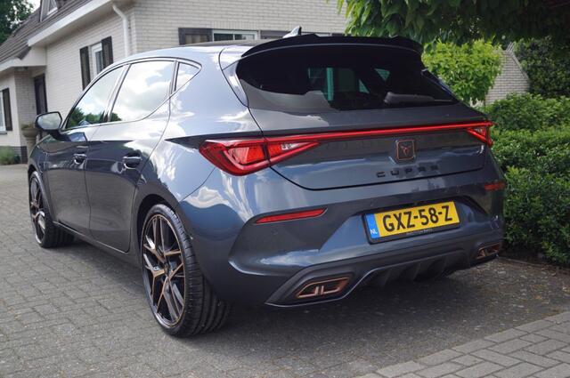 Cupra Leon 1.4 e-Hybrid TSI 204PK ACC/Navi/Camera/DCC/Virtual/Keyless/19inch