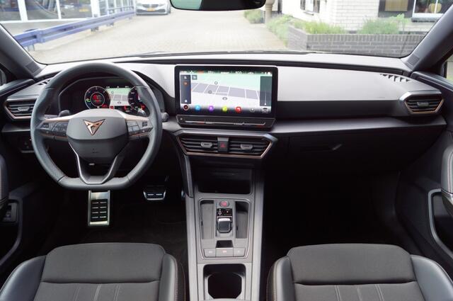 Cupra Leon 1.4 e-Hybrid TSI 204PK ACC/Navi/Camera/DCC/Virtual/Keyless/19inch