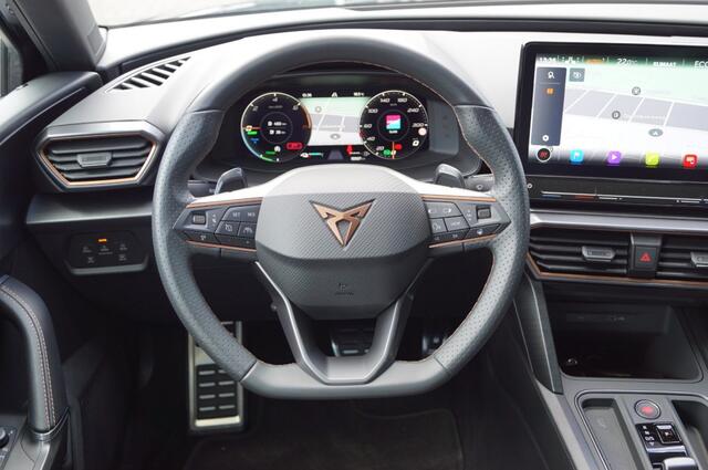 Cupra Leon 1.4 e-Hybrid TSI 204PK ACC/Navi/Camera/DCC/Virtual/Keyless/19inch
