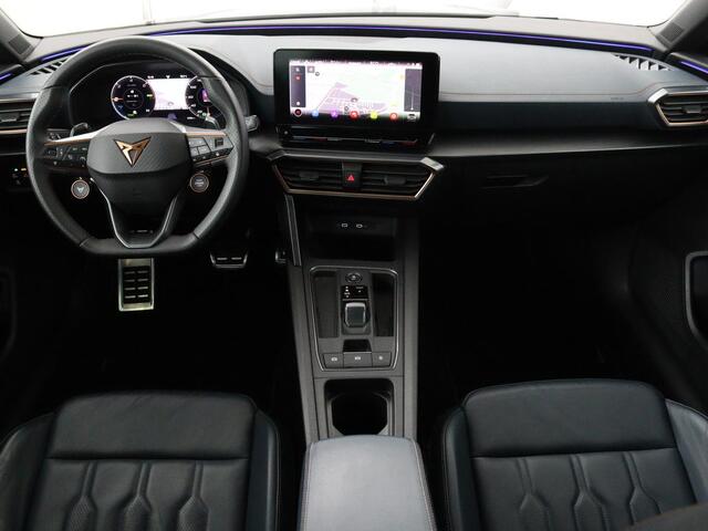 Cupra Leon 1.4 e-Hybrid VZ | 245pk | Leder | Stoel & stuurverwarming | Carplay | Adaptive cruise | Navigatie | Camera | Memory | Keyless | Full LED