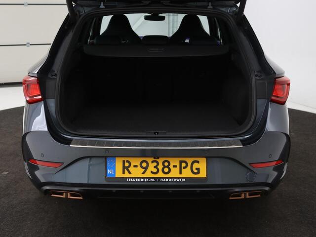 Cupra Leon 1.4 e-Hybrid VZ | 245pk | Leder | Stoel & stuurverwarming | Carplay | Adaptive cruise | Navigatie | Camera | Memory | Keyless | Full LED