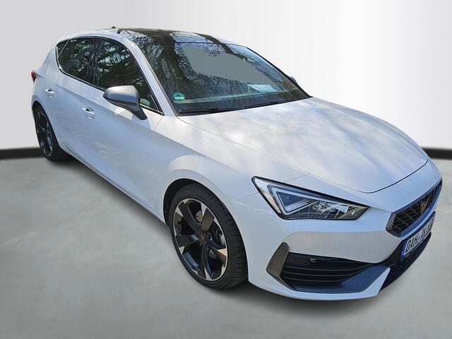 Cupra Leon 1.4 TSI eHybrid 204pk PHEV Essential / Panoramadak / Navi / Stoelverwarming / Wordt Verwacht