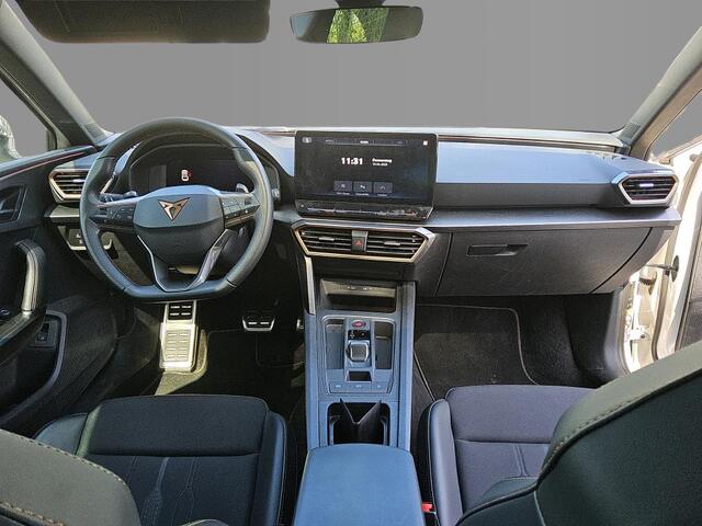 Cupra Leon 1.4 TSI eHybrid 204pk PHEV Essential / Panoramadak / Navi / Stoelverwarming / Wordt Verwacht
