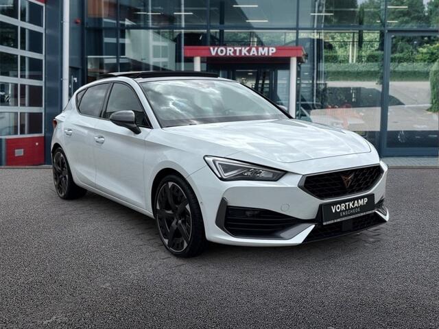 Cupra Leon 1.4 TSI DSG VZ E-HYBRID PANO-DAK/CAMERA/MEMORY/NAVI/ACC/STOELVERW