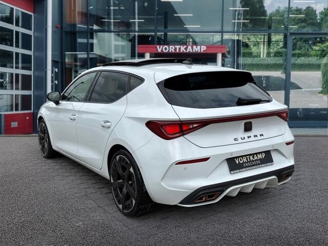 Cupra Leon 1.4 TSI DSG VZ E-HYBRID PANO-DAK/CAMERA/MEMORY/NAVI/ACC/STOELVERW