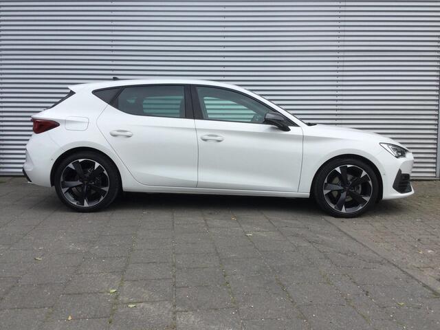 Cupra Leon 1.5 eTSI Business Edition Plus | Digital Cockpit | Camera | Navi | Adpt. Cruise Control |