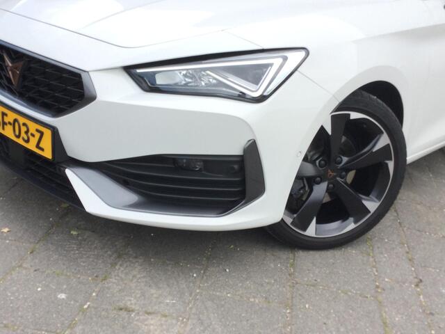 Cupra Leon 1.5 eTSI Business Edition Plus | Digital Cockpit | Camera | Navi | Adpt. Cruise Control |
