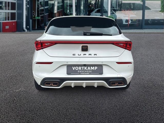 Cupra Leon 1.4 TSI DSG E-HYBRID CAMERA/MEMORY/NAVI/CARPLAY/ACC/STOEL-STUURVERW