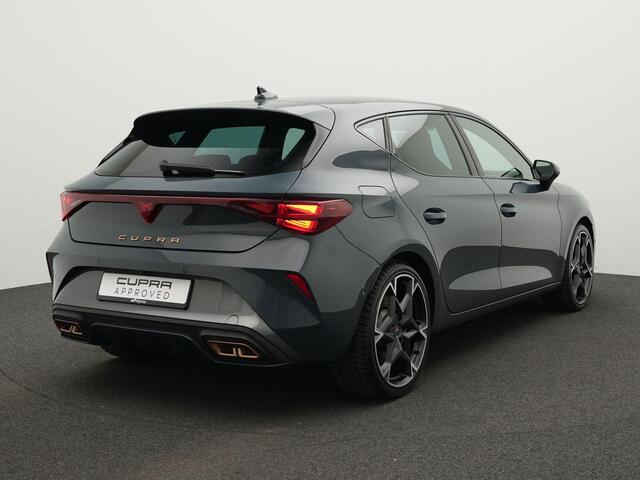 Cupra Leon 1.5 TSI 272 pk DSG e-Hybrid VZ Performance | Leder/alcantara | Geheugenstoel | Sennheiser | Adaptief sportonderstel | Matrix LED