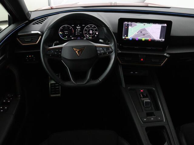 Cupra Leon 1.4 e-Hybrid | Stoel & stuurverwarming | Carplay | Camera | Adaptive cruise | Sfeerverlichting | Navigatie | Park Assist | Keyless | Full LED | PHEV