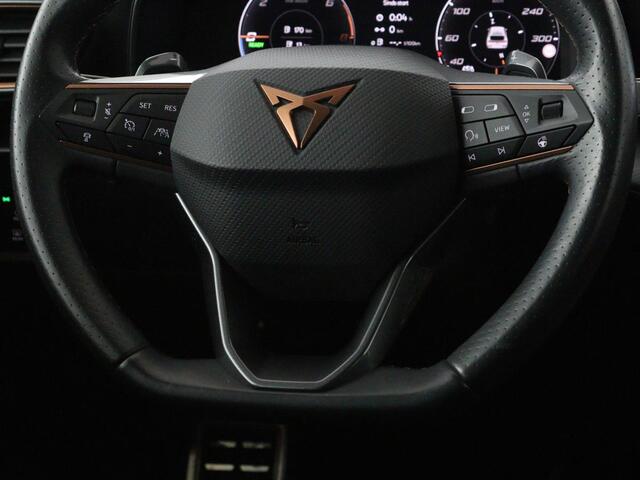 Cupra Leon 1.4 e-Hybrid | Stoel & stuurverwarming | Carplay | Camera | Adaptive cruise | Sfeerverlichting | Navigatie | Park Assist | Keyless | Full LED | PHEV