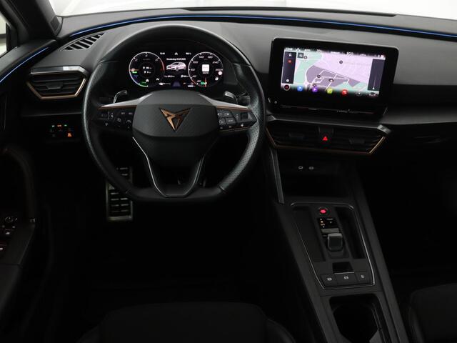 Cupra Leon 1.4 e-Hybrid | Stoel & stuurverwarming | Camera | Adaptive cruise | Carplay | Navigatie | Sfeerverlichting | Keyless | Full LED | Sportstoelen | PHEV