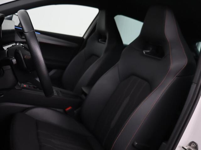 Cupra Leon 1.4 e-Hybrid | Stoel & stuurverwarming | Camera | Adaptive cruise | Carplay | Navigatie | Sfeerverlichting | Keyless | Full LED | Sportstoelen | PHEV