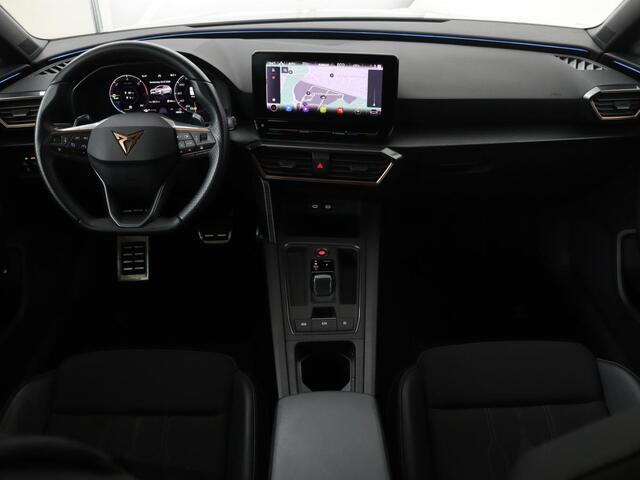 Cupra Leon 1.4 e-Hybrid | Stoel & stuurverwarming | Camera | Adaptive cruise | Carplay | Navigatie | Sfeerverlichting | Keyless | Full LED | Sportstoelen | PHEV