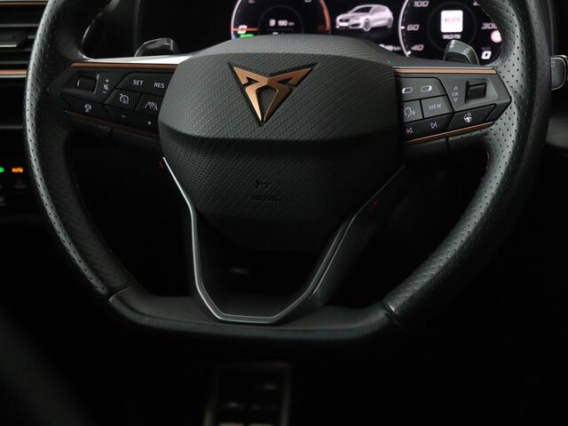 Cupra Leon 1.4 e-Hybrid | Stoel & stuurverwarming | Camera | Adaptive cruise | Carplay | Navigatie | Sfeerverlichting | Keyless | Full LED | Sportstoelen | PHEV