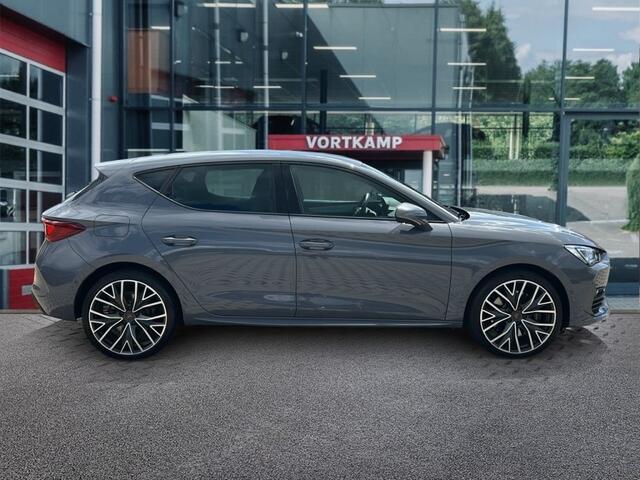 Cupra Leon 1.4 TSI DSG VZ E-HYBRID CAMERA/LEDER/NAVI/ACC/CARPLAY/STOEL-STUURVERW