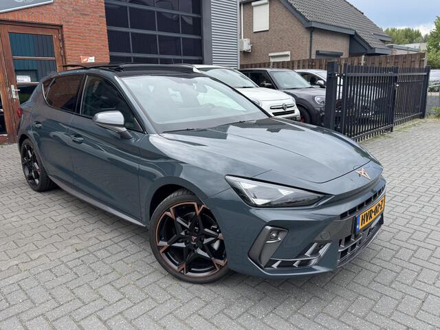 Cupra Leon 1.5 TSI e-Hybrid Business | Pano | DCC | Kuipstoel