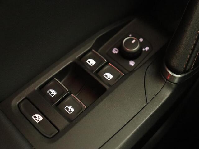 Cupra Leon 1.4 eHybrid | 245pk | Stuurverwarming | Camera | Adaptive cruise | Navigatie | Sportstoelen | Keyless | Full LED | PHEV | Plug In