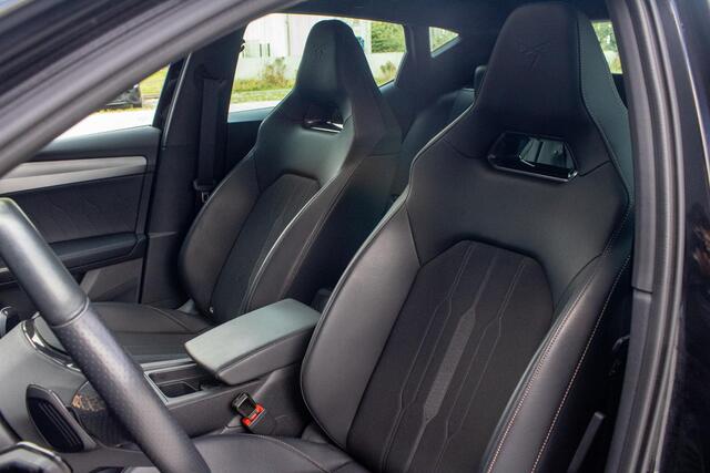 Cupra Leon 1.4 e-Hybrid VZ 245 PANO CAMERA ACC Sfeerverlichting