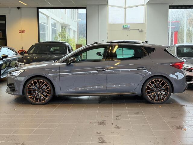 Cupra Leon 1.4 e-Hybrid Limited Schaalstoelen / Carbon / Pano