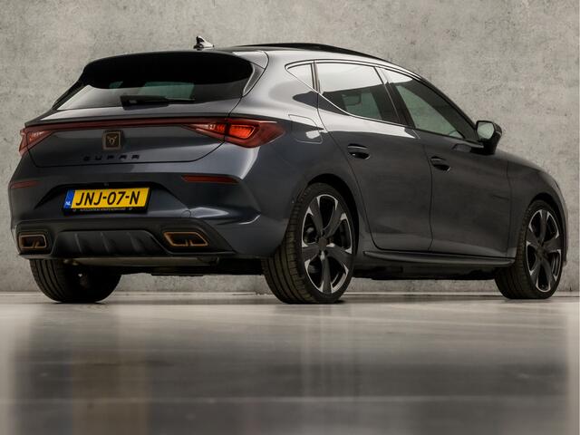 Cupra Leon 1.4 e-Hybrid VZ Adrenaline 245Pk Automaat (SCHUIFDAK, APPLE CARPLAY, GROOT NAVI, MEMORY SEATS, STUUR/STOELVERWARMING, KUIPSTOELEN, CAMERA, ADAPTIVE CRUISE, SFEERVERLICHTING, NIEUWSTAAT)