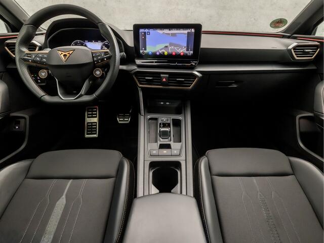 Cupra Leon 1.4 e-Hybrid VZ Adrenaline 245Pk Automaat (SCHUIFDAK, APPLE CARPLAY, GROOT NAVI, MEMORY SEATS, STUUR/STOELVERWARMING, KUIPSTOELEN, CAMERA, ADAPTIVE CRUISE, SFEERVERLICHTING, NIEUWSTAAT)