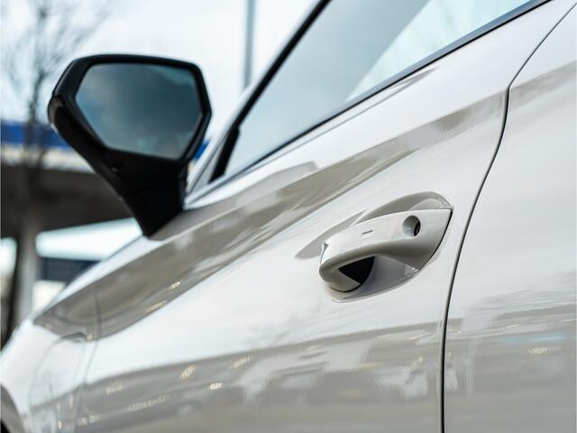 Cupra Leon 1.4 e-Hybrid VZ PANO 19 INCH BLACK OPTIC STUURWIELVERW