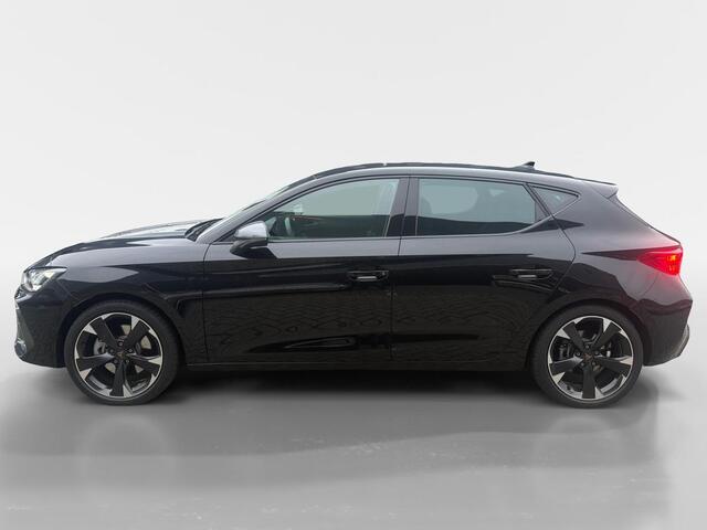 Cupra Leon 1.5 TSI e-Hybrid Business | Automaat | BTW | Camera | Stoel/Stuurverwarming | Adaptief Cruise Control | Dodehoek Detectie | Climate Control | DAB | Navigatie | Full Led | Keyless