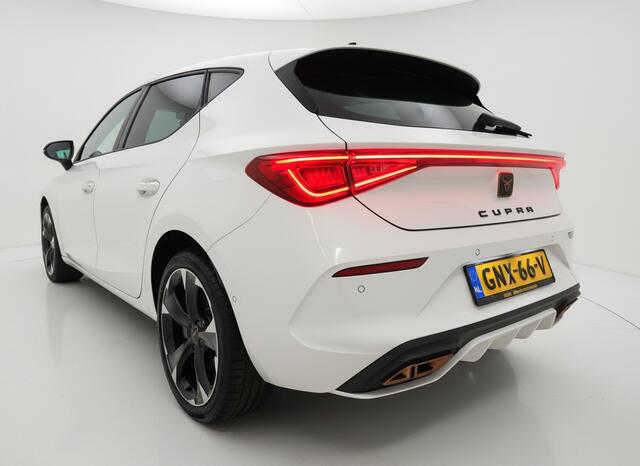 Cupra Leon e-HYBRID 204PK DSG BUSINESS SPORT CARPLAY/KEYLESS/STUURVERW.