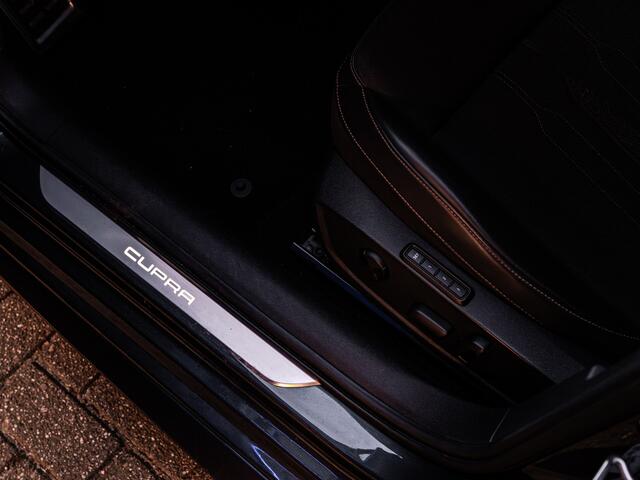 Cupra Leon 1.4 e-Hybrid VZ Adrenaline KUIPSTOELEN 19 INCH CAMERA ELEK STOEL