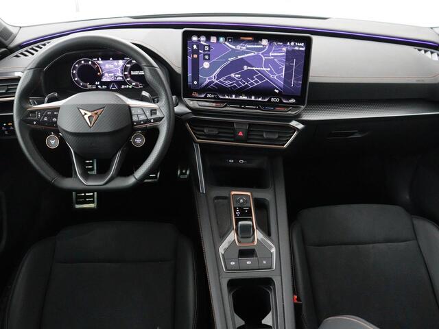 Cupra Leon 1.5 e-Hybrid Business | Stoelverwarming | Adaptive cruise | Camera | Carplay | Memory | Half leder | Navigatie | Keyless | Sportstoelen | Full LED | Sfeerverlichting | PHEV | Plug In