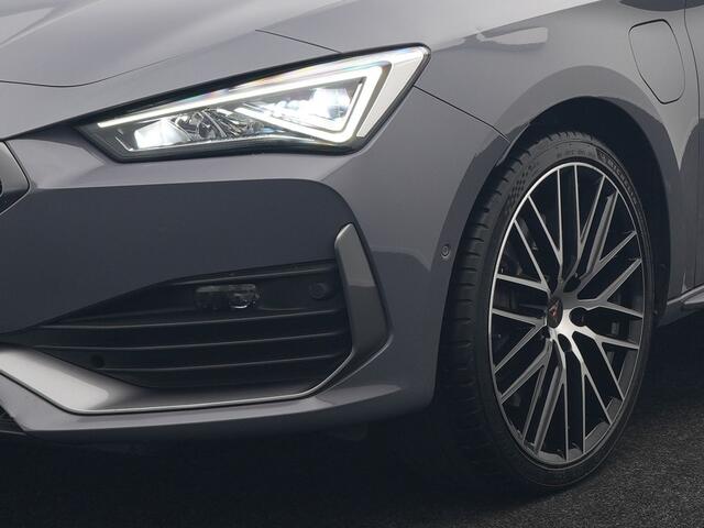 Cupra Leon 1.4 e-Hybrid VZ Copper Edition Plug In Hybrid 245pk Dealer O.H PHEV | Panodak | Adaptive Cruise | Sportstoelen Memory & Verwarmd | Sfeerverlichting | Apple Carplay | Blis | Keyless | Stuur Verwarmd | Navigatie | Virtual | DAB |