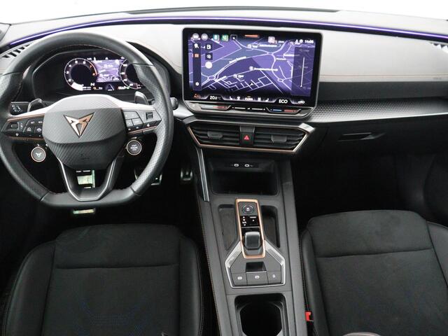 Cupra Leon 1.5 e-Hybrid Business | Stoelverwarming | Adaptive cruise | Camera | Carplay | Memory | Half leder | Navigatie | Keyless | Sportstoelen | Full LED | Sfeerverlichting | PHEV | Plug In