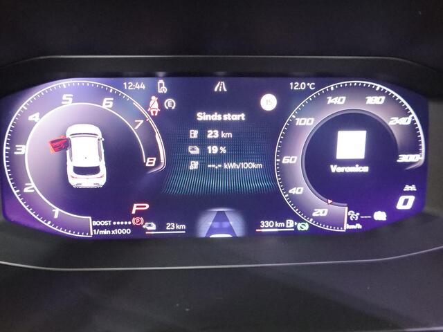 Cupra Leon 1.5 TSI e-Hybrid FR Business 204 pk Automaat (DSG) | Navigatie | Parkeersensoren (Park assist) | Achteruitrijcamera | Elektr. bestuurdersstoel met memory | Stoelverwarming |