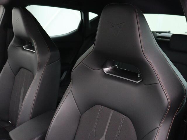 Cupra Leon 1.4 eHybrid | Carplay | Stoelverwarming | Adaptive cruise | Memory | Camera | Sfeerverlichting | Keyless | Sportstoelen | Navigatie | Full LED | Parkeerhulp | PHEV | Plug In