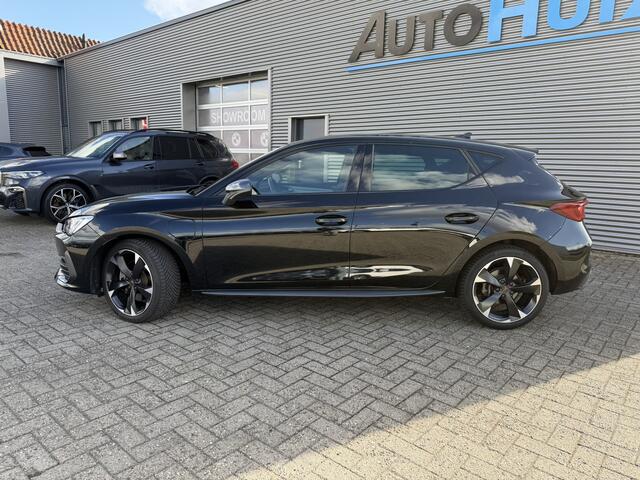 Cupra Leon 1.4 e-Hybrid Essential 18 Inch PDC Stoelverwarming Stuurwielverwarming LED Navigatie