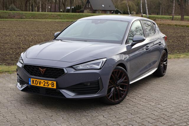 Cupra Leon 1.4 e-Hybrid VZ 245 pk, Copper Edition, Acc, Camera, Sfeerverl, stoel en stuurverw.