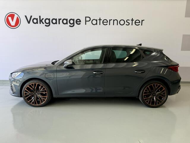 Cupra Leon 1.4 e-Hybrid Carplay / LM 19 inch / Achteruitrijcamera / Parkeersensoren V+A / LED /VOL